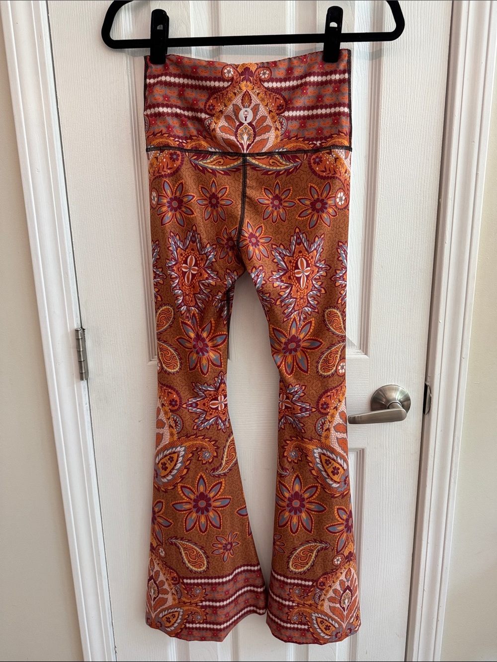 YOGA DEMOCRACY Original Bell Bottom Flared Yoga Pants Rad Paisley Eco Friendly S - Picture 5 of 8